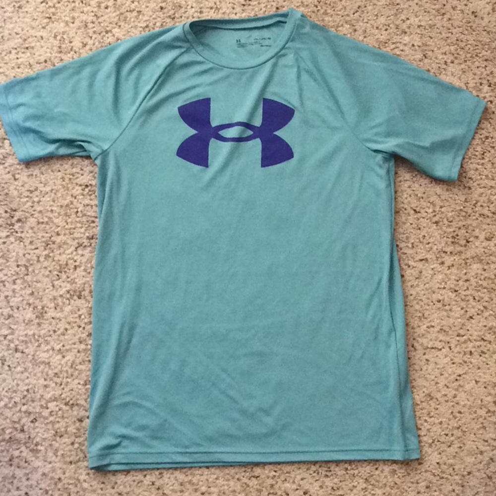 Youth xl Under Armour shirt